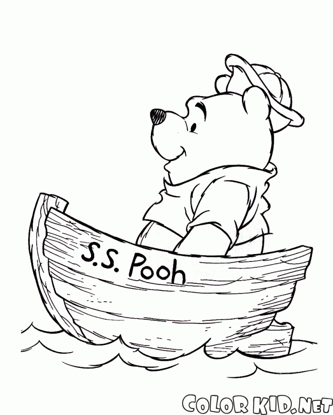 Winnie en un barco